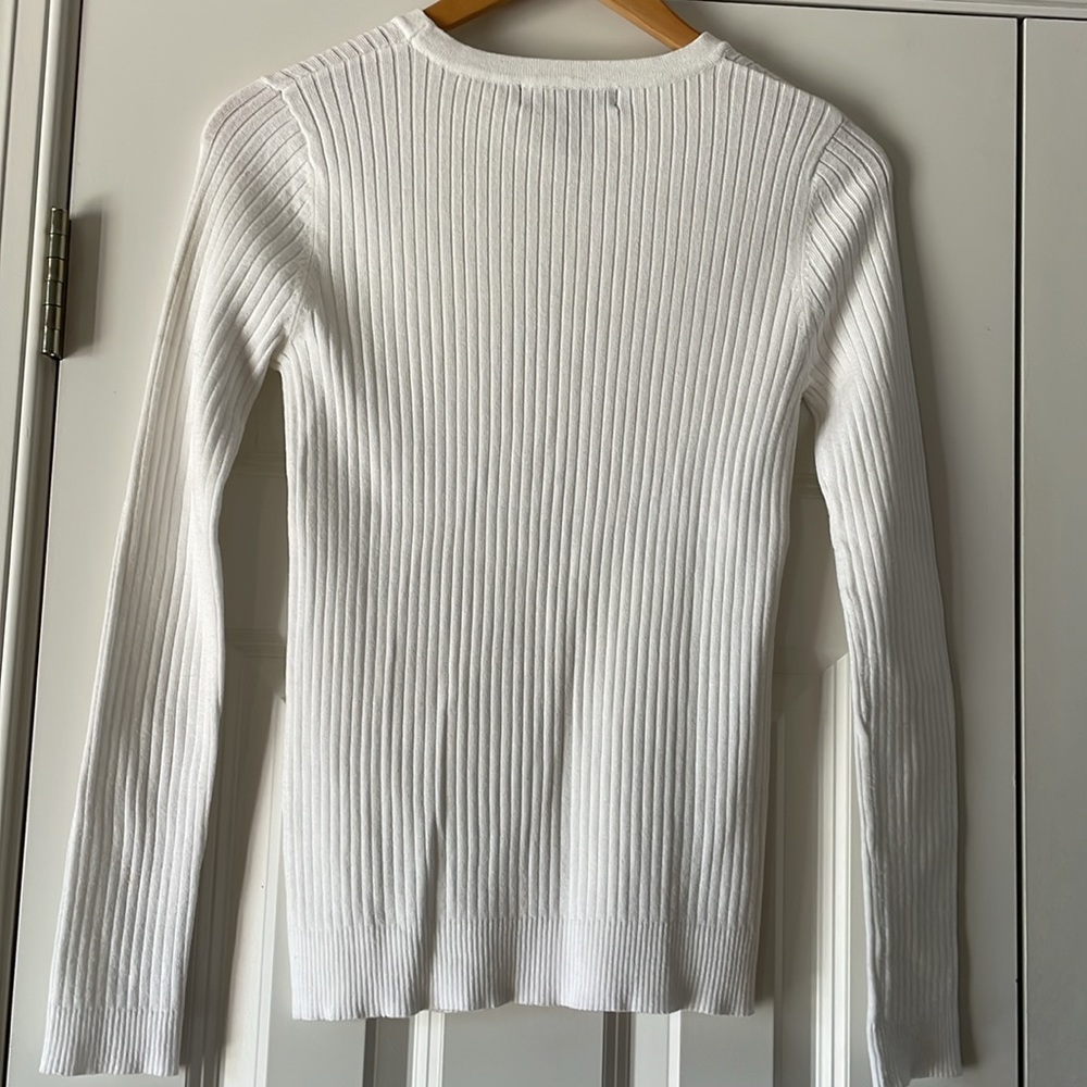 Forever 21 White Sweater NWOT - Picture 5 of 8